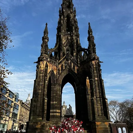 Peaceful Festival Retreat - Main Door Garden Flat Edimburgo