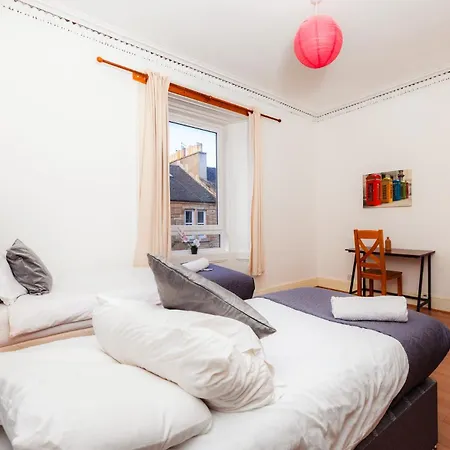 Apartamento Cosy 2 Bdrm In Centre Of
