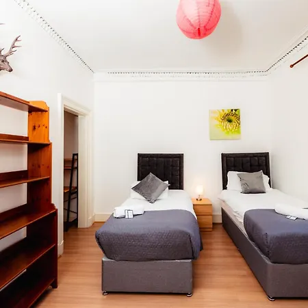 Lägenhet Cosy 2 Bdrm In Centre Of *