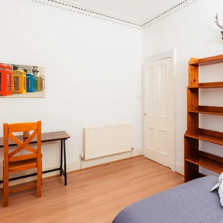 Cosy 2 Bdrm In Centre Of * Edinburg