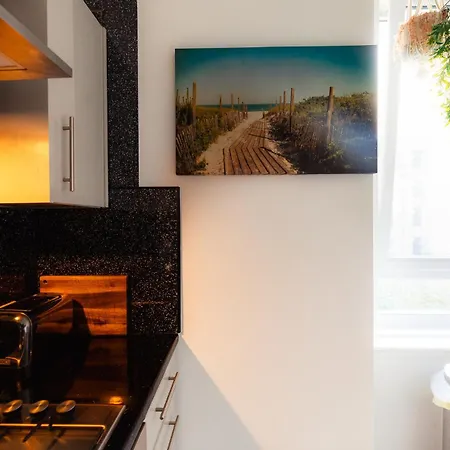 Cosy 2 Bdrm In Centre Of Apartamento *