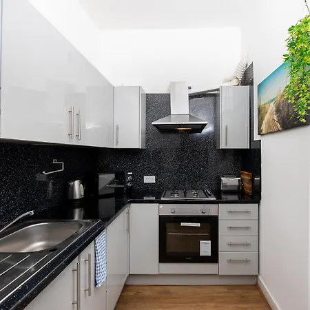 Cosy 2 Bdrm In Centre Of * Edimburgo