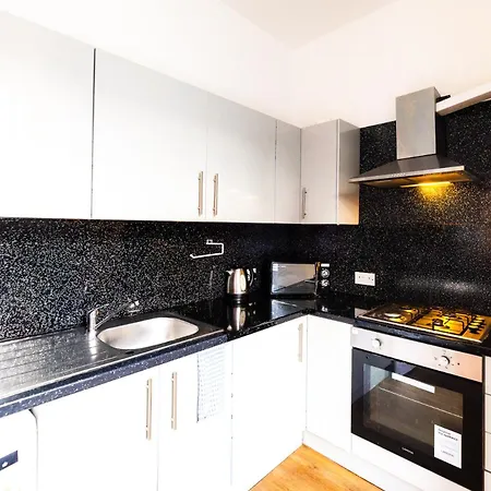 Apartamento Cosy 2 Bdrm In Centre Of
