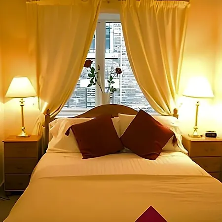 Royal 4*