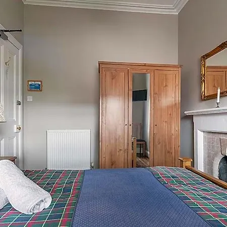 Aynetree Guest house Edinburgh