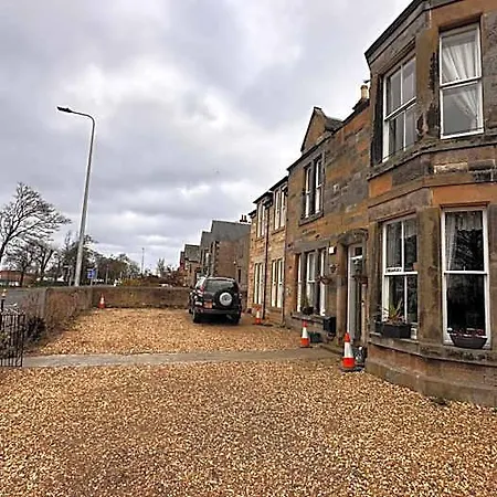 Aynetree 3* Edinburgh