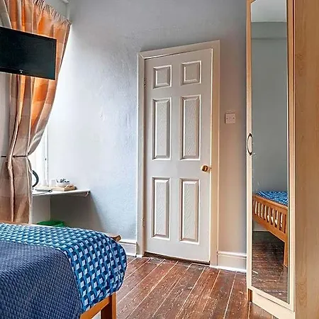 Aynetree 3* Edinburgh