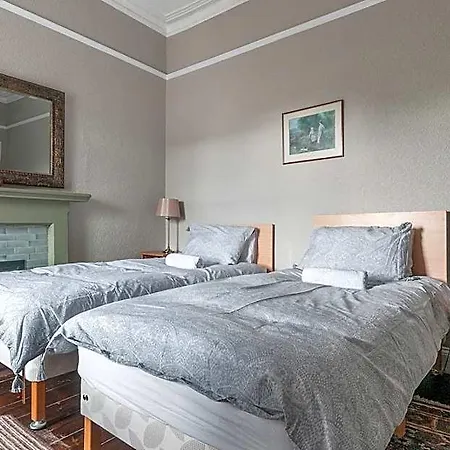 Aynetree 3* Edinburgh
