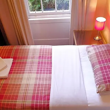 Regent House - Centre Guest house