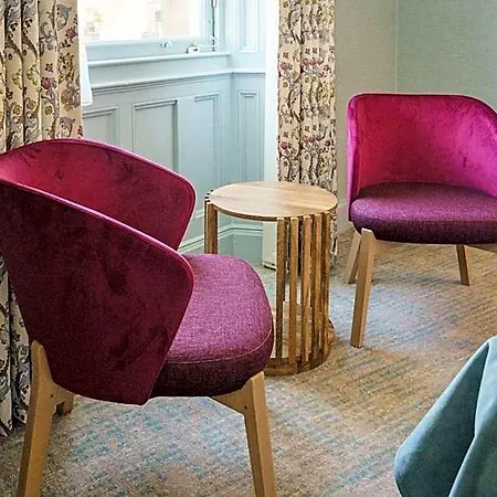 The Parliament House Hotel 3*