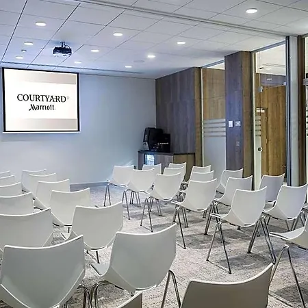 Courtyard By Marriott West Hotel 4*