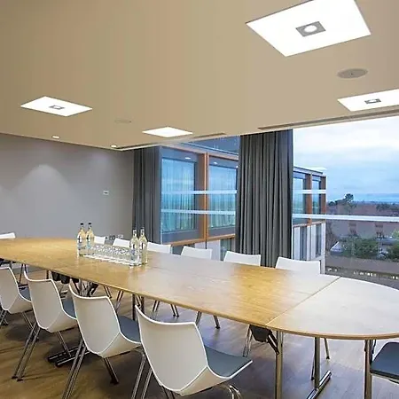 Courtyard By Marriott West Edinburgh