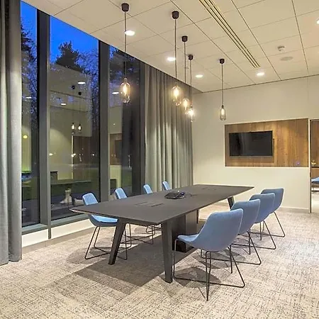 Courtyard By Marriott West 4*
