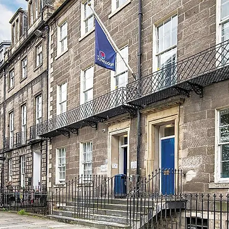 Travelodge Queen Street