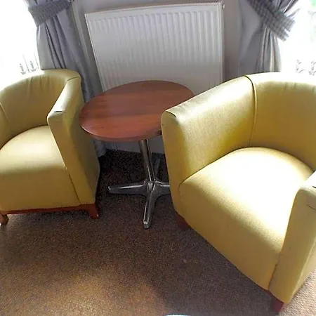 The Salisbury 4*