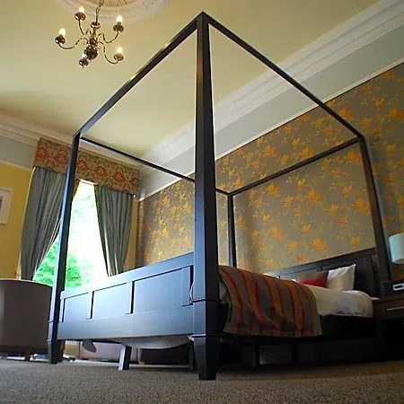 Ξενοδοχείο The Salisbury 4*