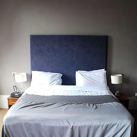 The Salisbury 4* Edinburgh