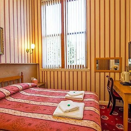 Cumberland Hotel 3*