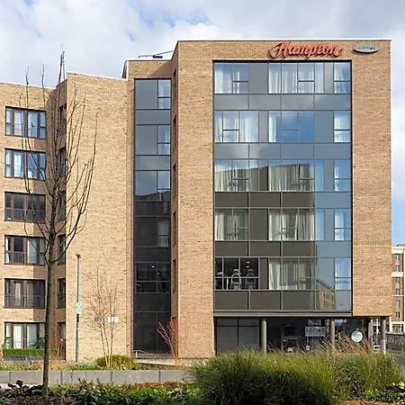 Hotel Hampton By Hilton West End