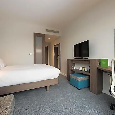 Hampton By Hilton West End Hotel