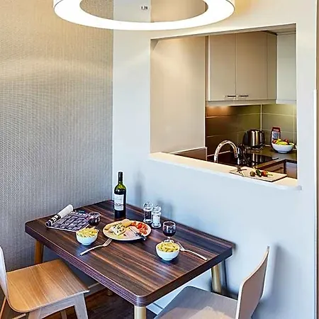 Adagio Royal Mile Apart Otel 4*