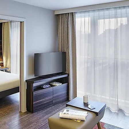 Apart Otel Adagio Royal Mile 4*