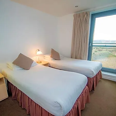 Ocean Serviced 4* Edinburgh