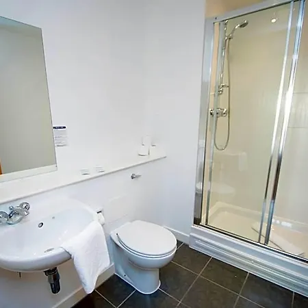 Ocean Serviced Aparthotel 4*
