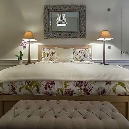 Haymarket 4*