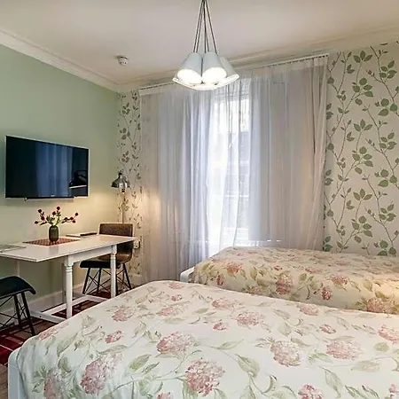 Haymarket Apartahotel 4*