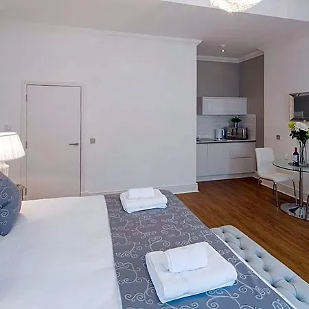Aparthotel Castle 3*