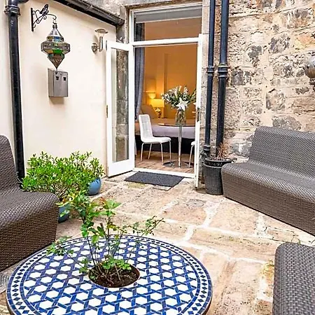 Castle Aparthotel Edinburgh