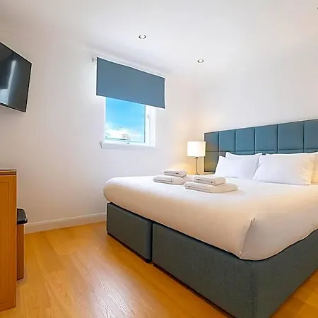 Edinburgh Aparthotel Aparthotel 4*