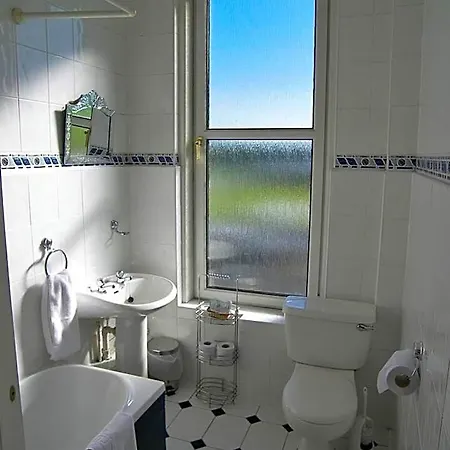 Ardleigh House 3*