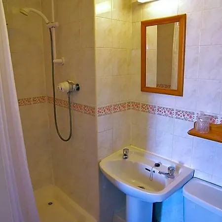 Ardleigh House 3* Edinburgh