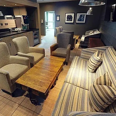 Village 4* Edinburgh