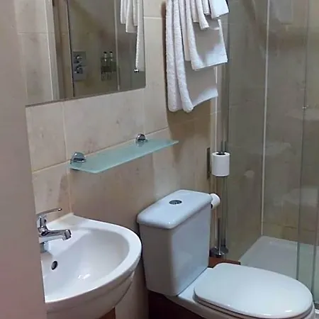 Leith House 3*