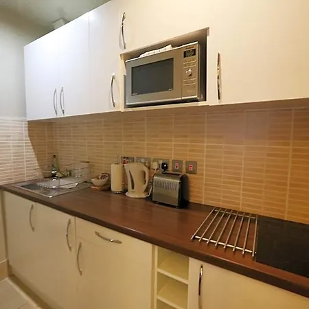 Palmerston Aparthotel 4*