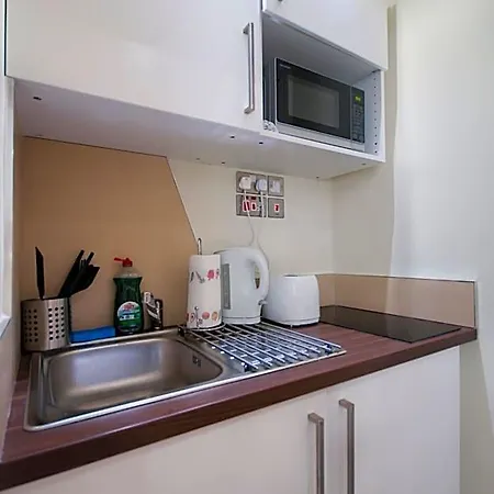 Palmerston 4* Edinburgh