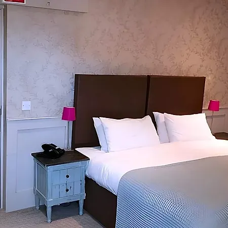 Grove House Hotel