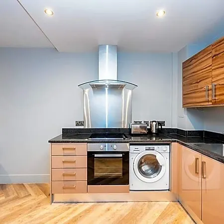 Staycity West End 4*
