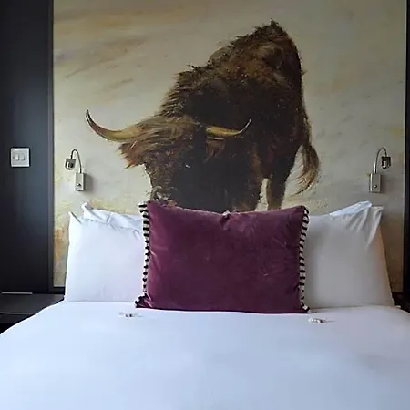 B+B Edinburgh Hotel