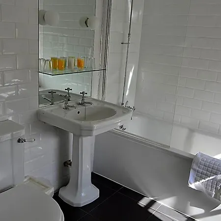 B+B Edinburgh Edinburg