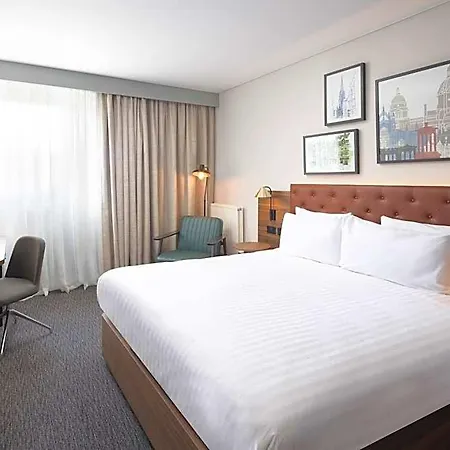 Four Points By Sheraton Hotel