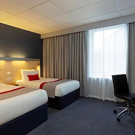 Express Centre By Ihg 3*