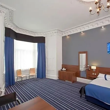 Piries Hotel 3*