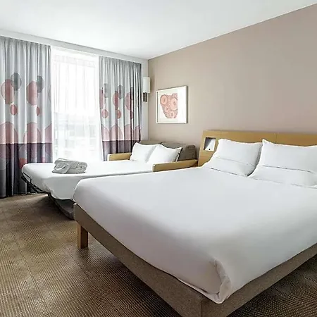 Hotel Novotel Park 4*