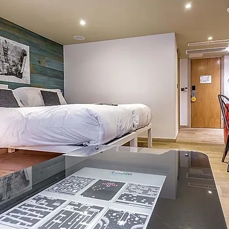Stay Central Hotel 3*