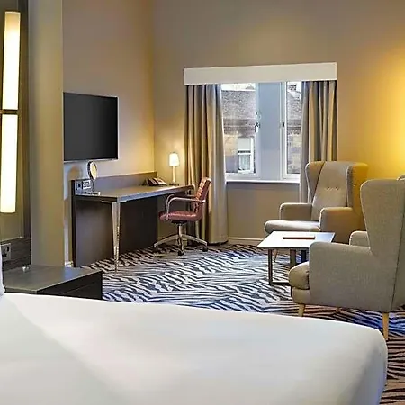 Doubletree By Hilton Centre