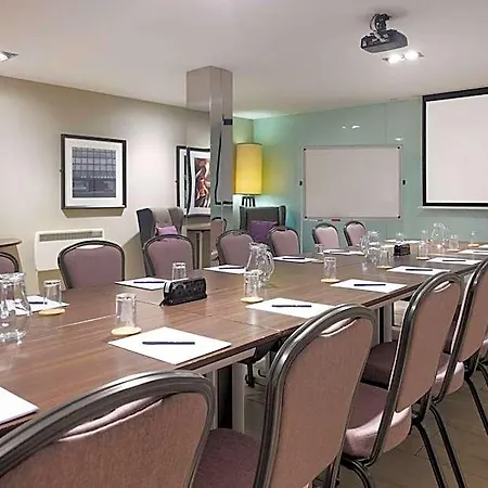 Doubletree By Hilton Centre 4*